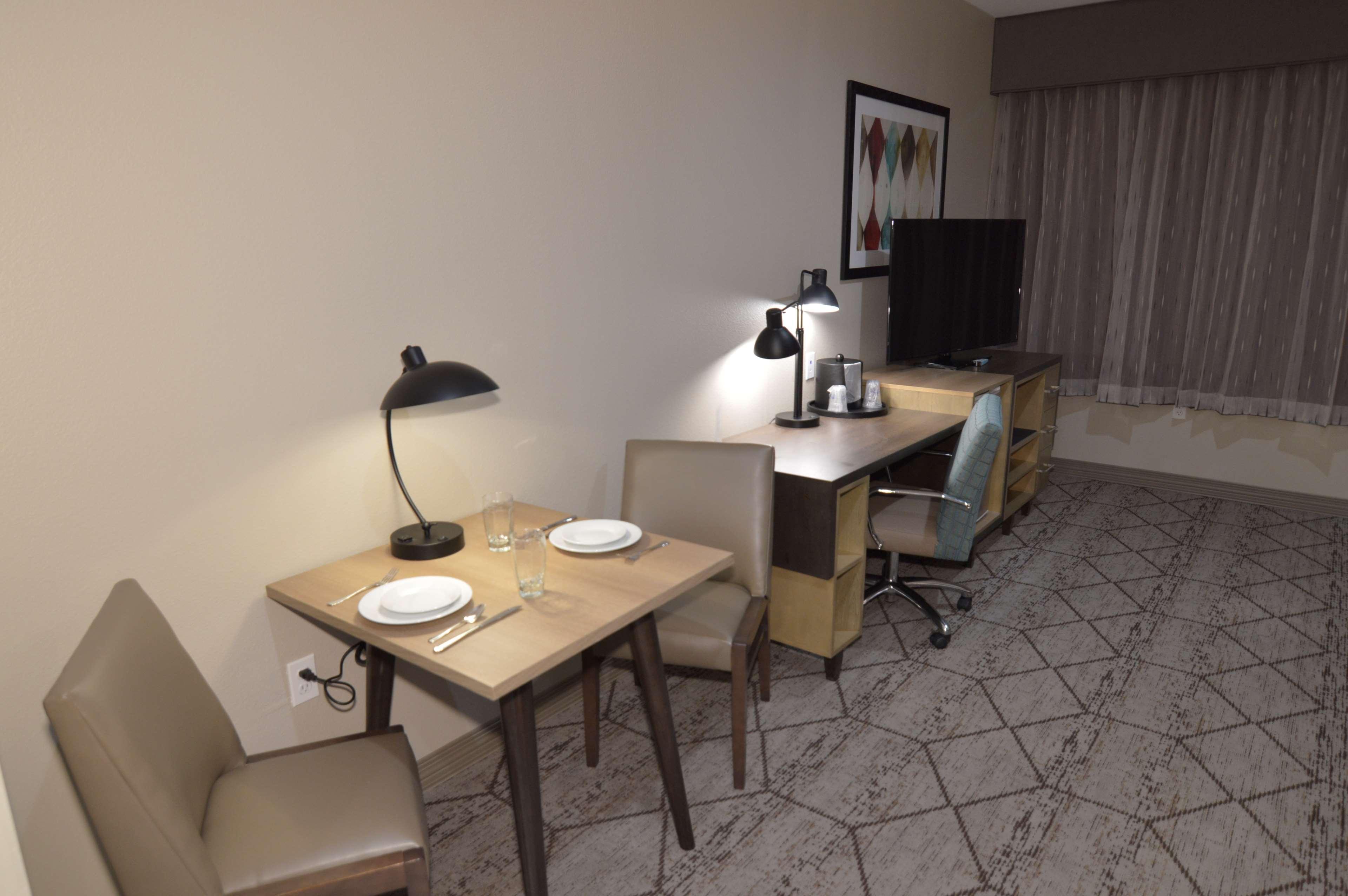 Best Western Plus Pleasanton Hotel Extérieur photo