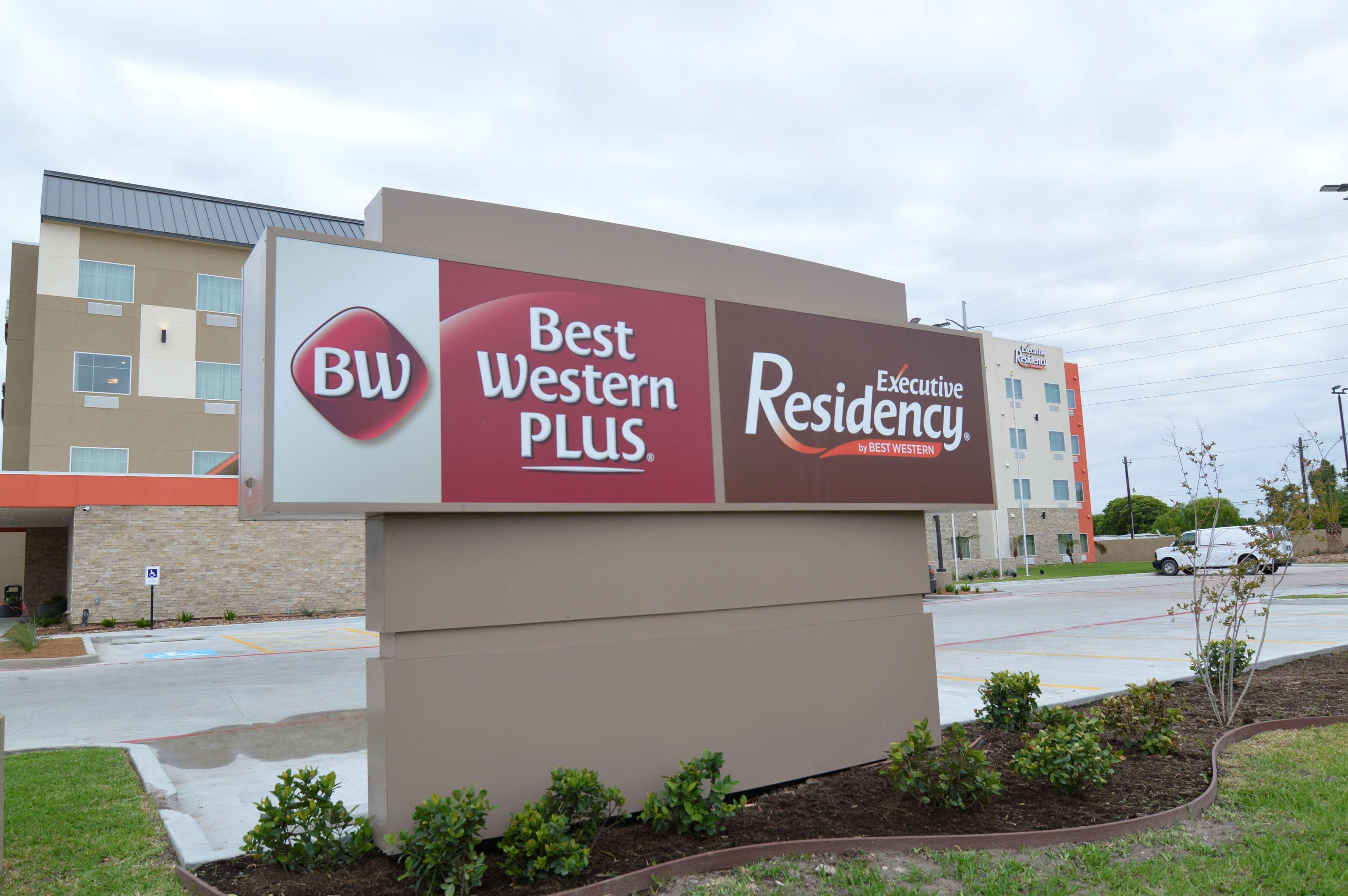 Best Western Plus Pleasanton Hotel Extérieur photo