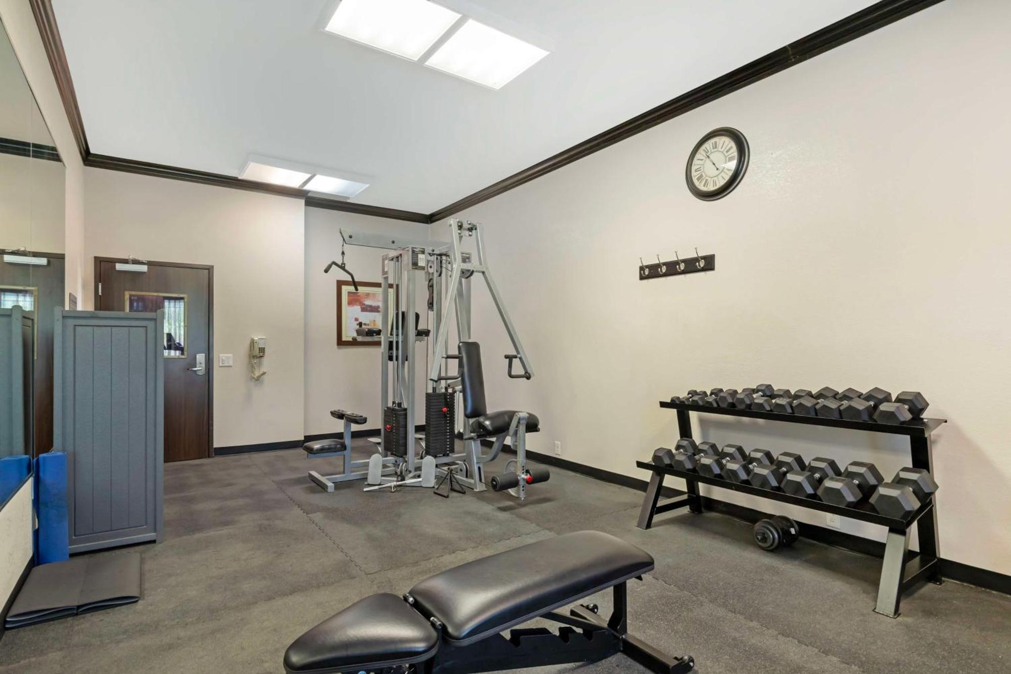 Best Western Plus Pleasanton Hotel Extérieur photo